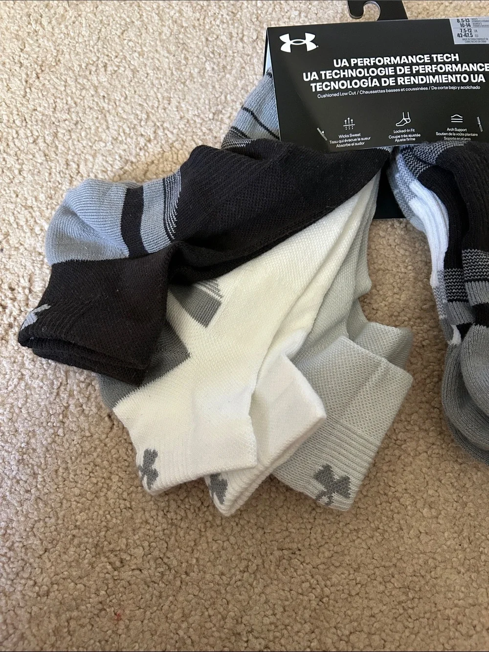 Under Armour Black/grey/white UA Performance Athletic Socks - 6 Pack Sz 8.5-13